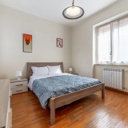 Casa Giuli - Metro Jonio Рим